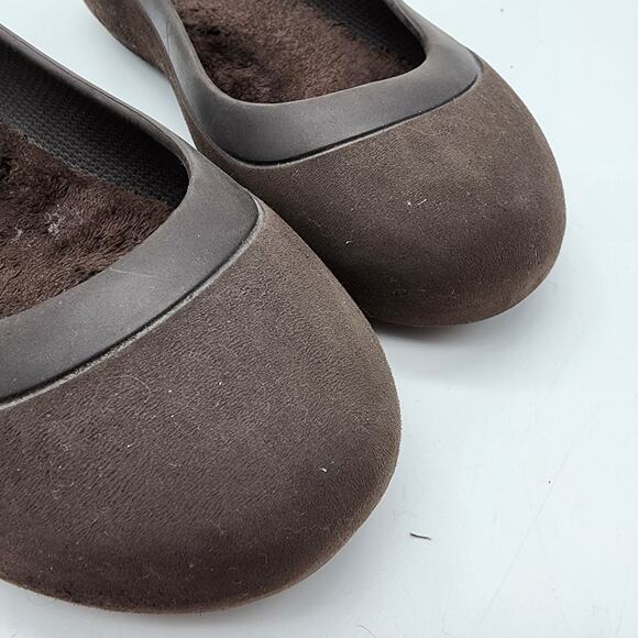 Crocs Womens Ballet Flats Shoes Rubber Soft Flex Fur Lined Size W8 Slip On Brown - Picture 6 of 10